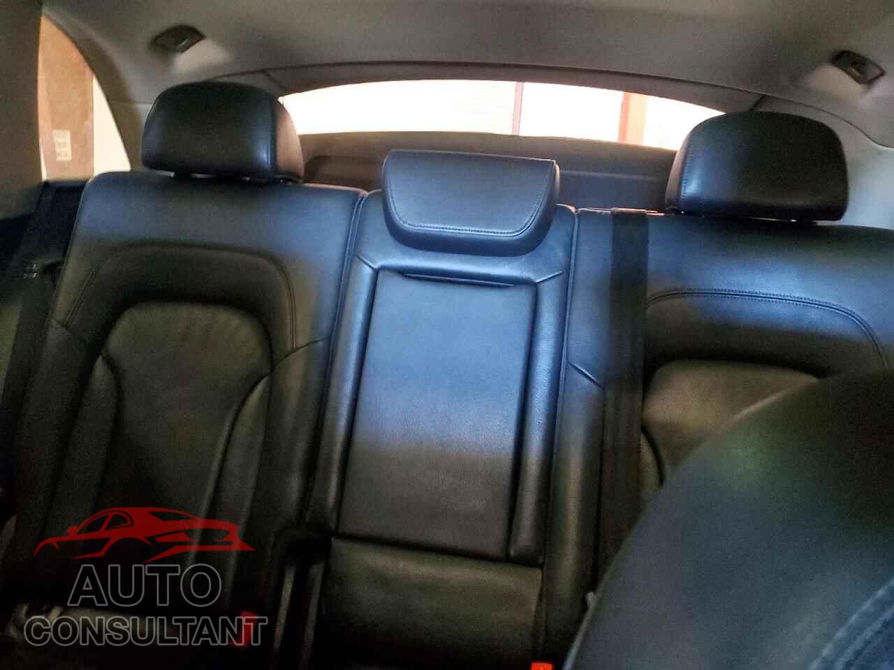AUDI Q5 2012 - WA1LFAFP4CA017026