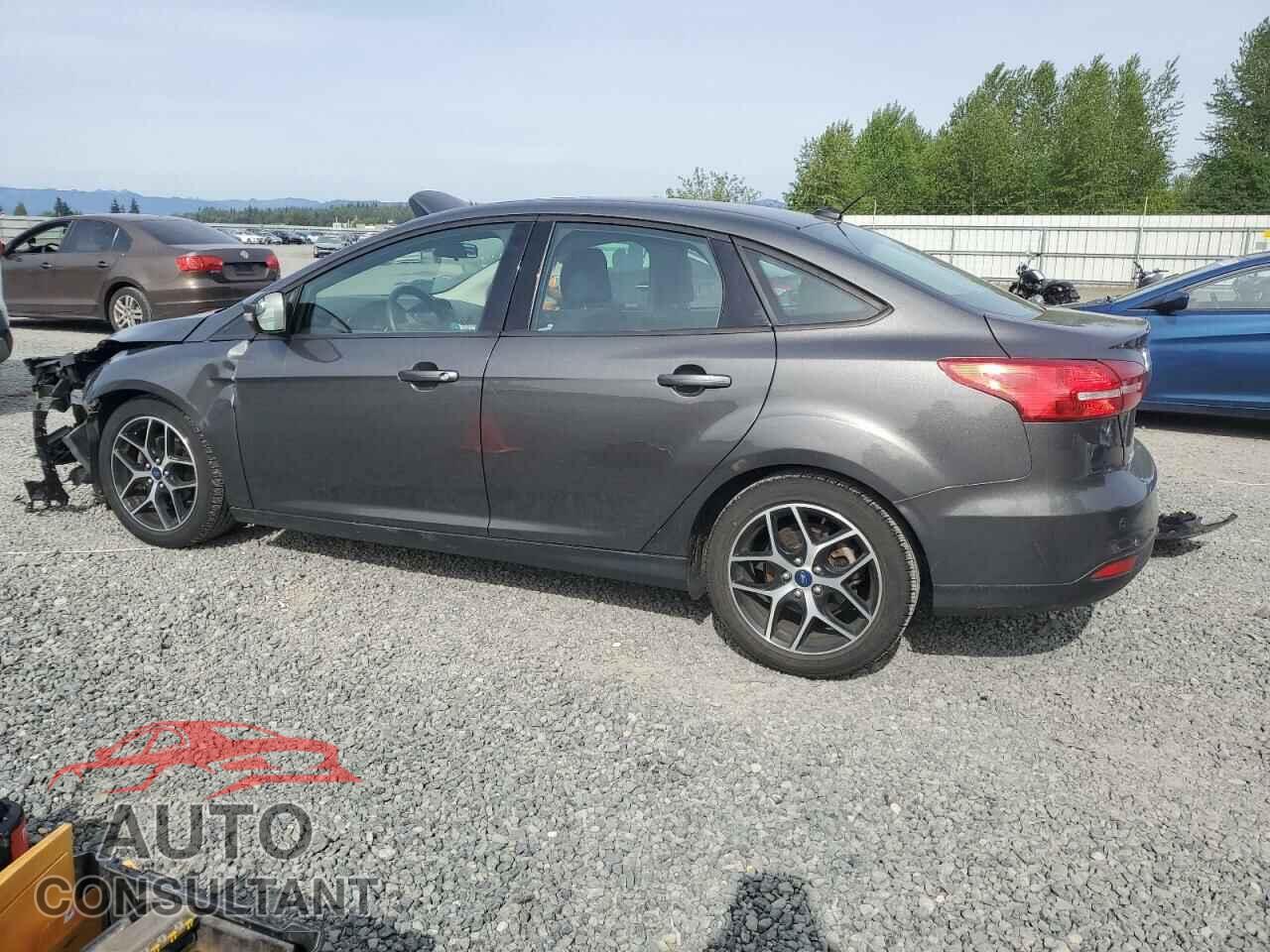 FORD FOCUS 2017 - 1FADP3H26HL344517
