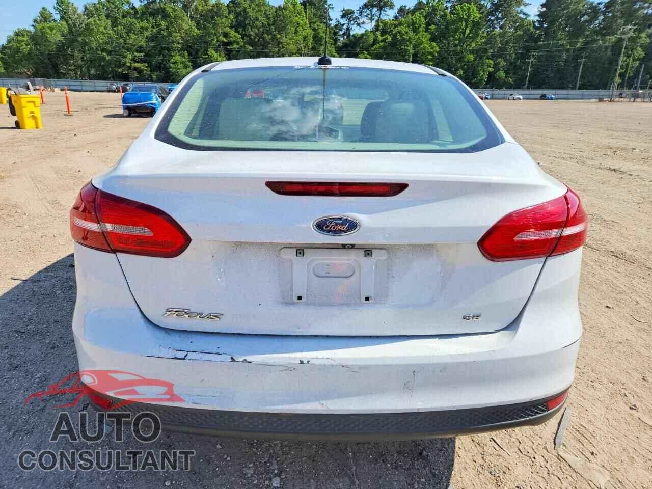 FORD FOCUS 2017 - 1FADP3F28HL234541