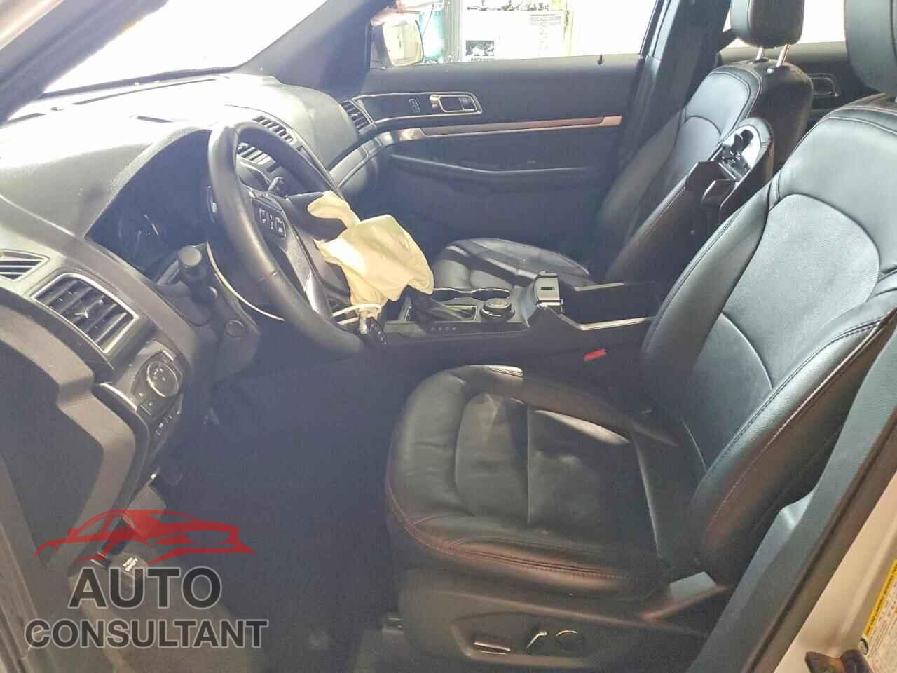 FORD EXPLORER 2018 - 1FM5K8GT1JGB07884