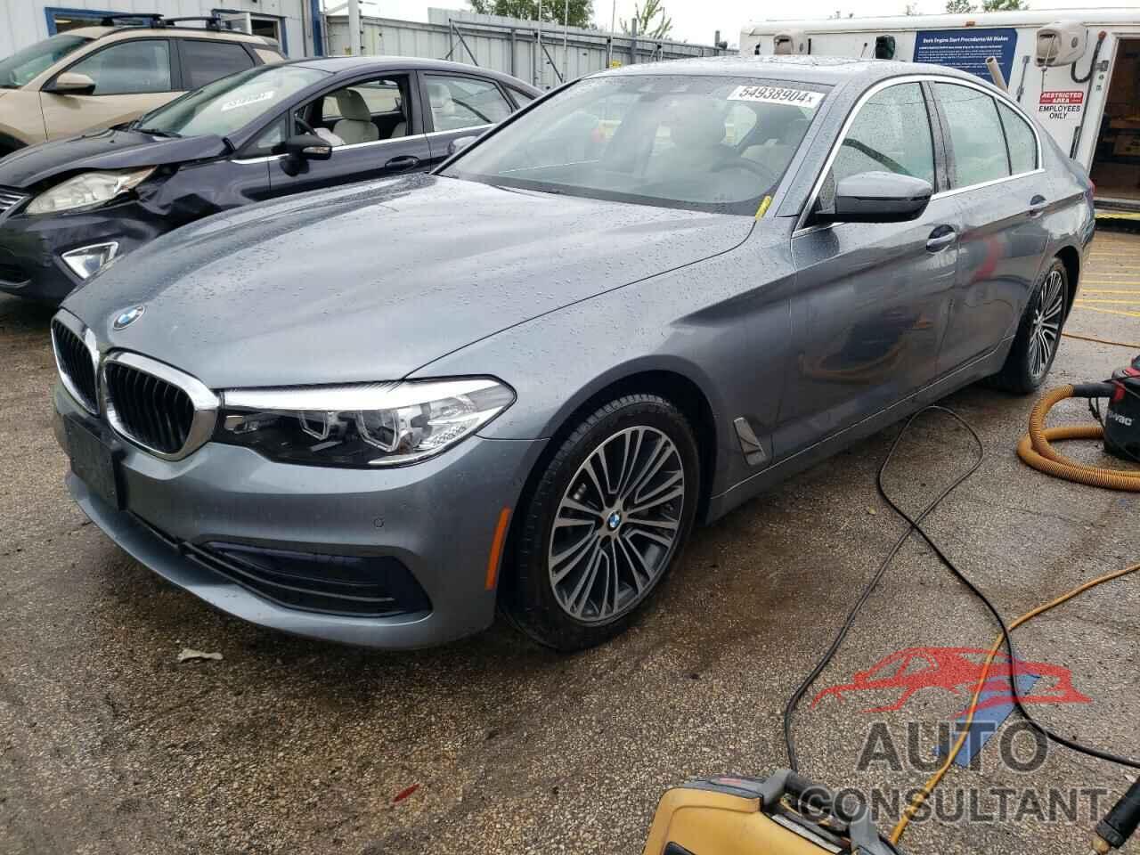 BMW 5 SERIES 2019 - WBAJA7C54KG909688