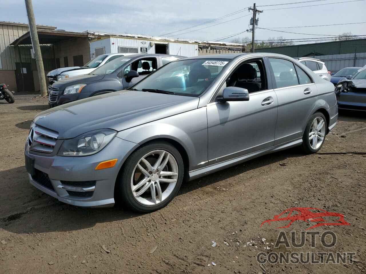 MERCEDES-BENZ C-CLASS 2012 - WDDGF8BB1CR197986