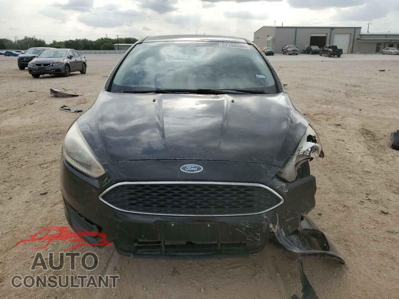 FORD FOCUS 2017 - 1FADP3F25HL210245