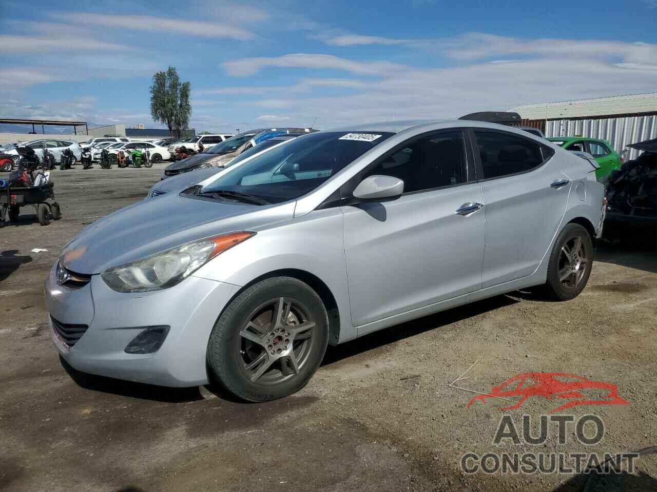 HYUNDAI ELANTRA 2012 - 5NPDH4AE5CH130746