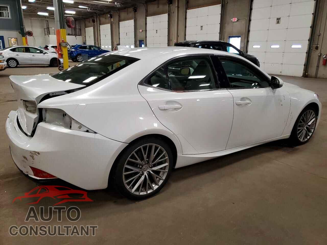 LEXUS IS 2015 - JTHCF1D23F5022534