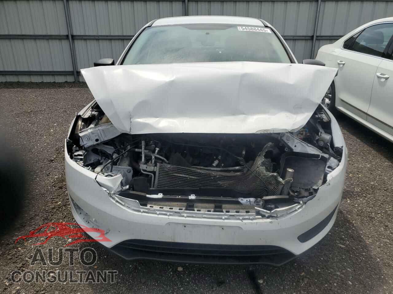 FORD FOCUS 2016 - 1FADP3E28GL314020