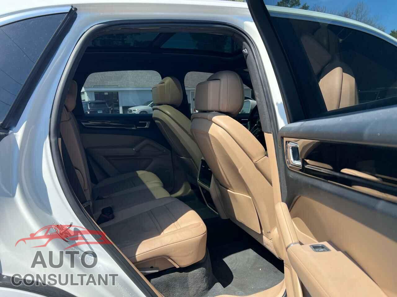 PORSCHE CAYENNE 2019 - WP1AA2AY1KDA15330