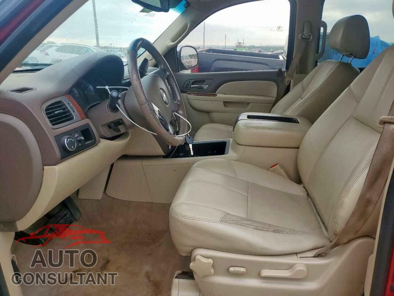 CHEVROLET TAHOE 2012 - 1GNSCBE06CR181598