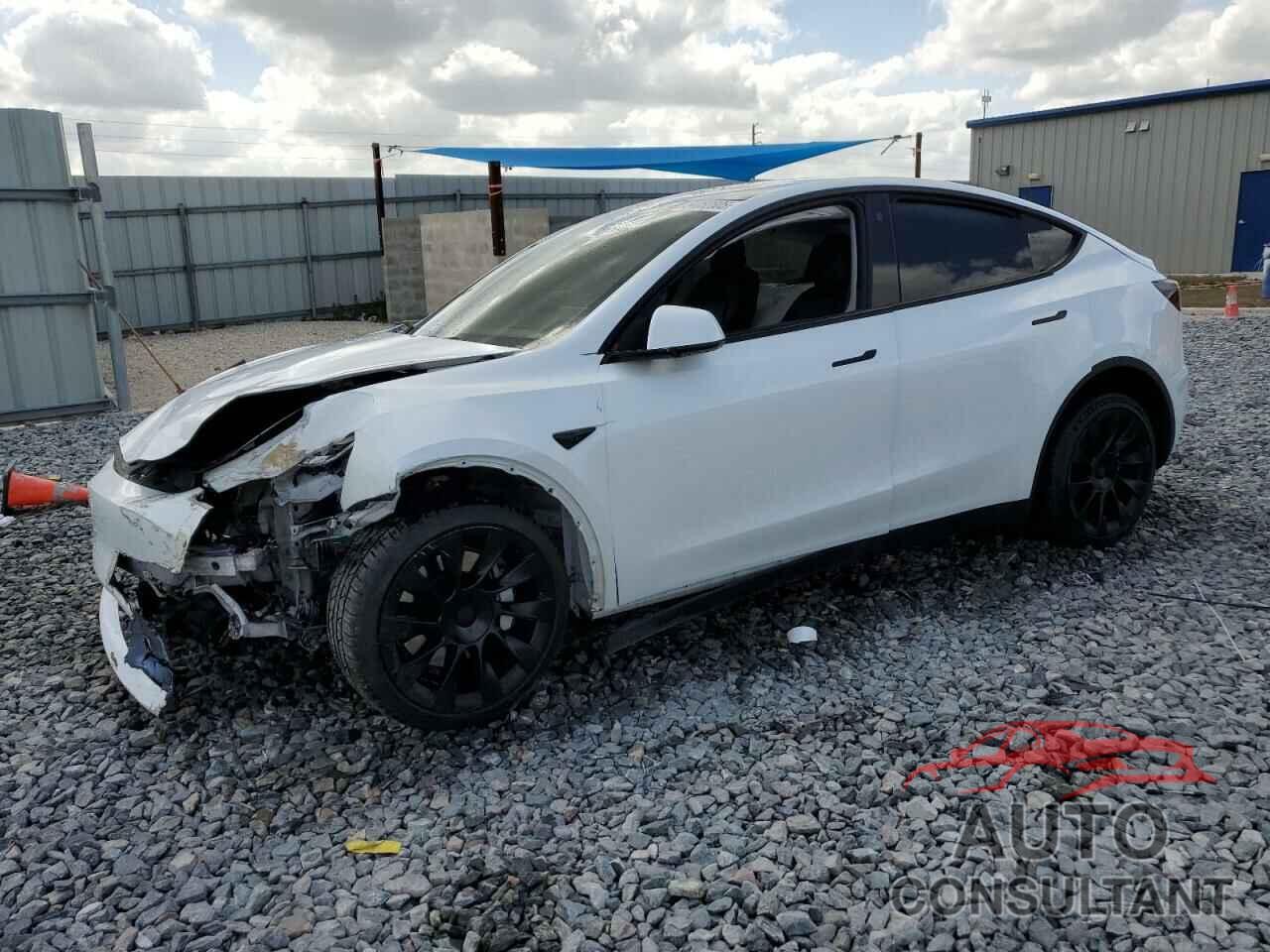 TESLA MODEL Y 2021 - 5YJYGDEE1MF301037