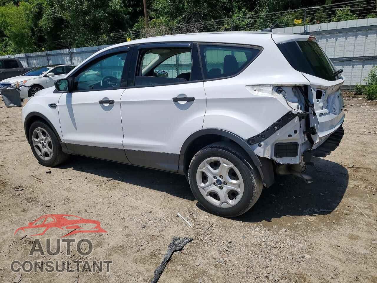 FORD ESCAPE 2017 - 1FMCU0F77HUB26801