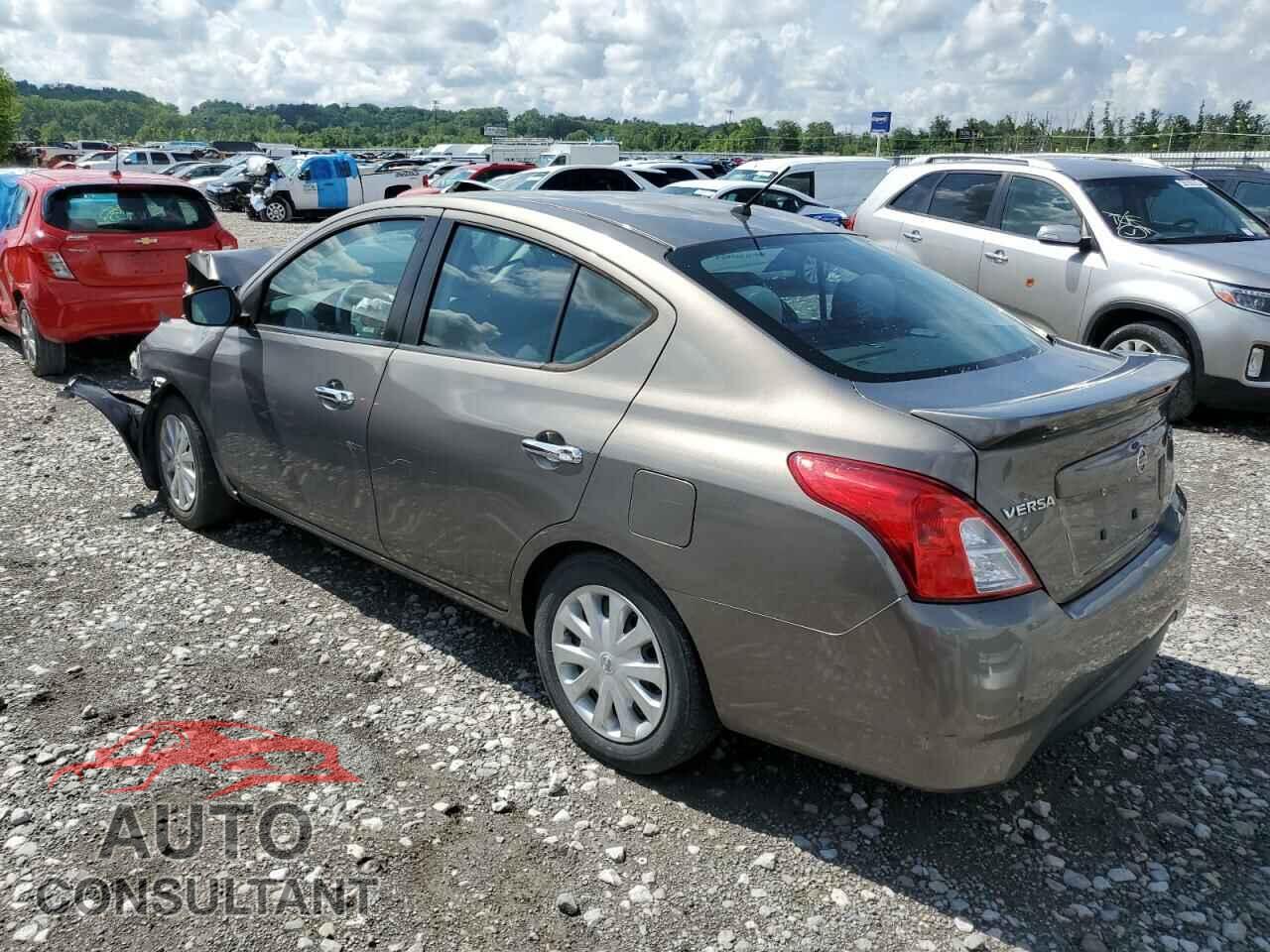 NISSAN VERSA 2017 - 3N1CN7AP3HL801624