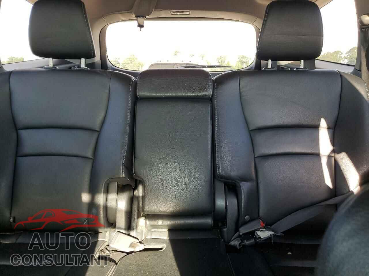 HONDA PILOT 2017 - 5FNYF6H54HB048148