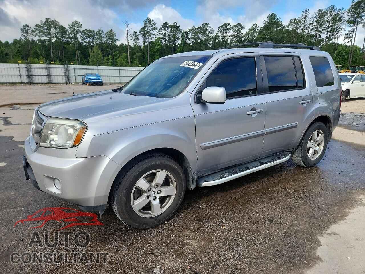 HONDA PILOT 2010 - 5FNYF3H59AB005560