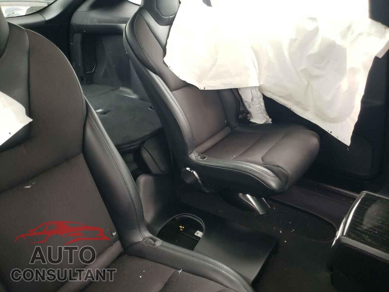 TESLA MODEL X 2017 - 5YJXCBE29HF076776