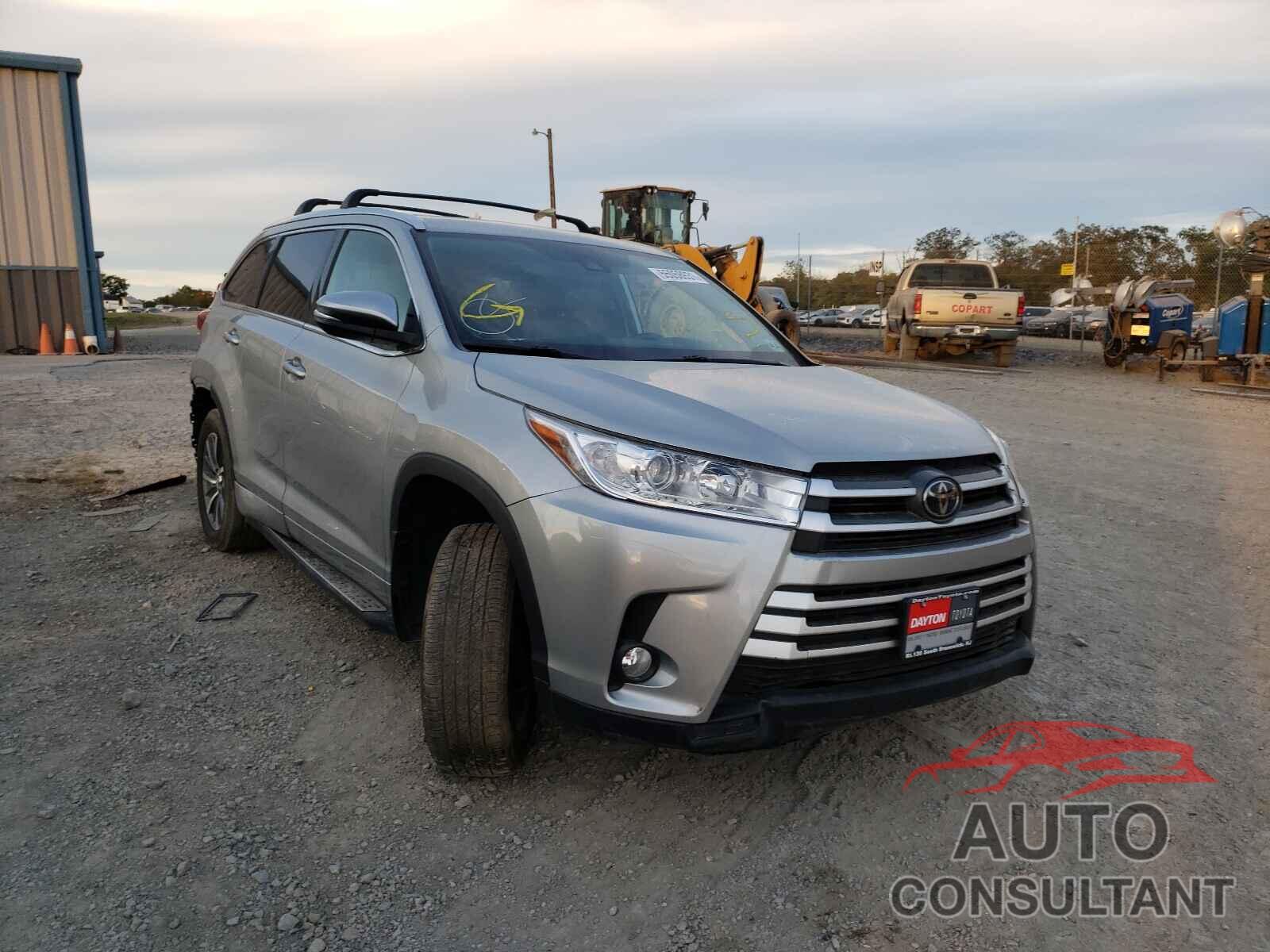 TOYOTA HIGHLANDER 2018 - 5TDJZRFH4JS545256
