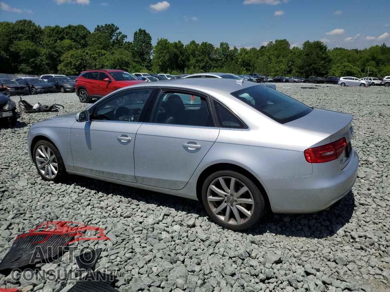 AUDI A4 2013 - WAUFFAFL7DN030912