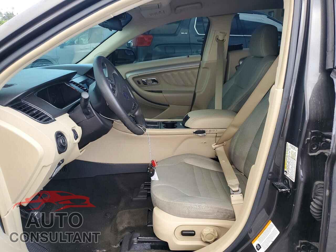 FORD TAURUS 2017 - 1FAHP2D86HG105595