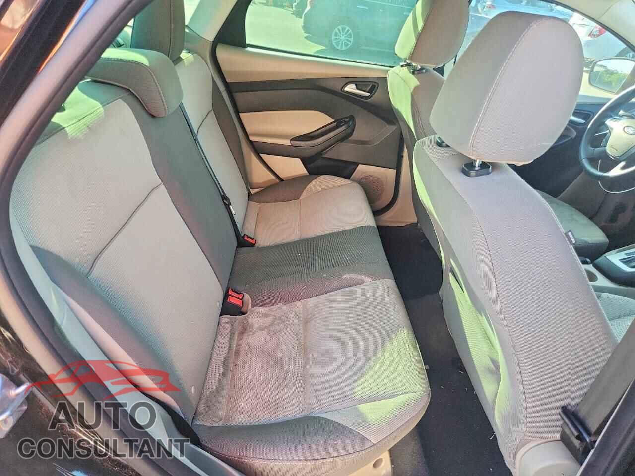 FORD FOCUS 2014 - 1FADP3F29EL460518