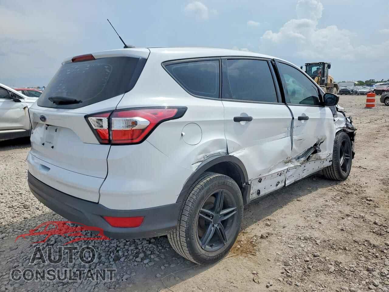 FORD ESCAPE 2018 - 1FMCU0F76JUB74019