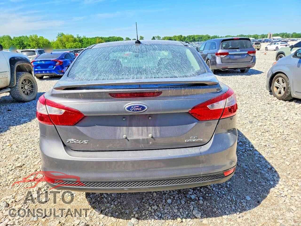 FORD FOCUS 2014 - 1FADP3F27EL324498