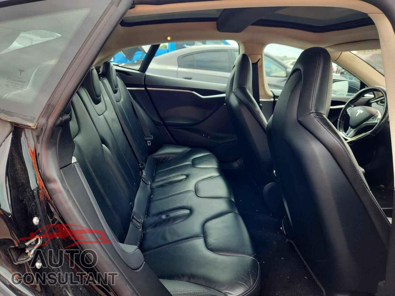 TESLA MODEL S 2013 - 5YJSA1CG2DFP28026