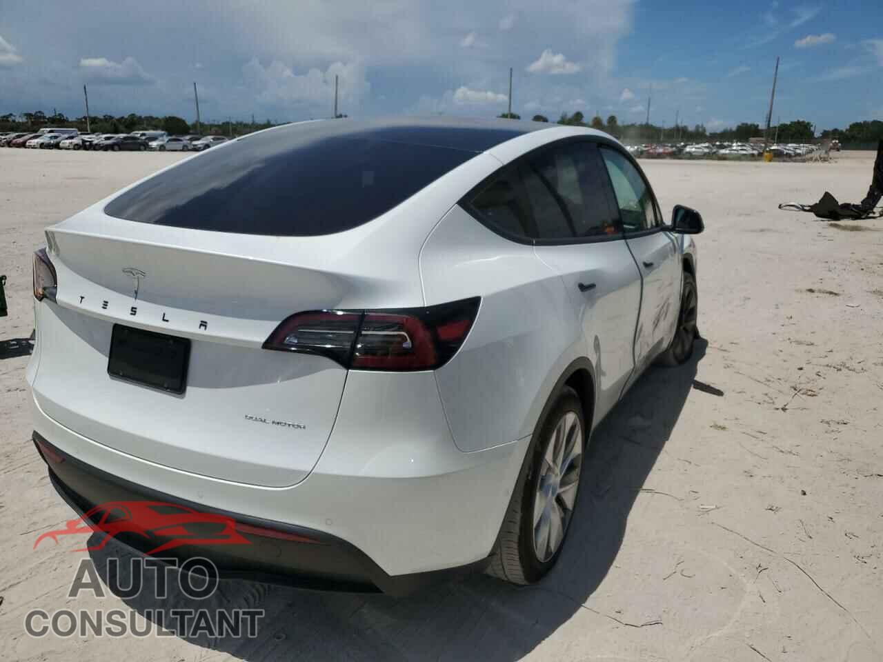 TESLA MODEL Y 2022 - 7SAYGAEE5NF364824