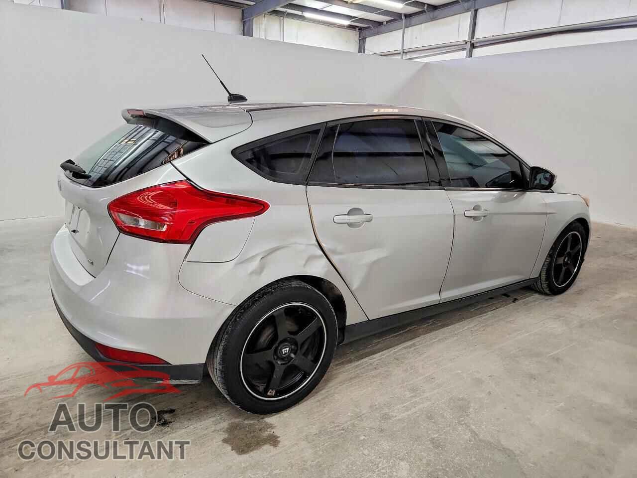 FORD FOCUS 2017 - 1FADP3K29HL318941