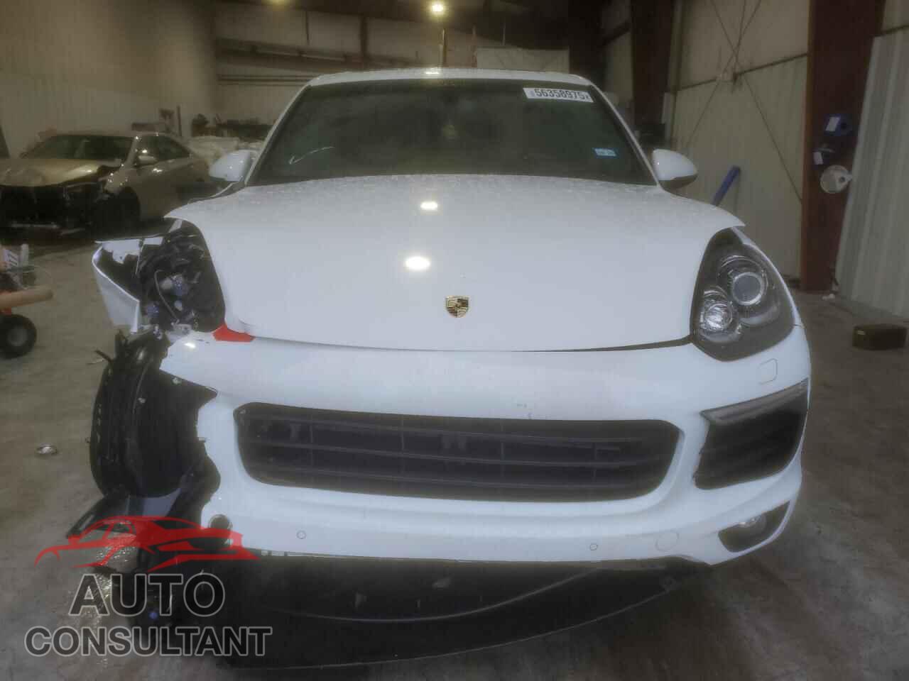 PORSCHE CAYENNE 2017 - WP1AA2A25HKA88281
