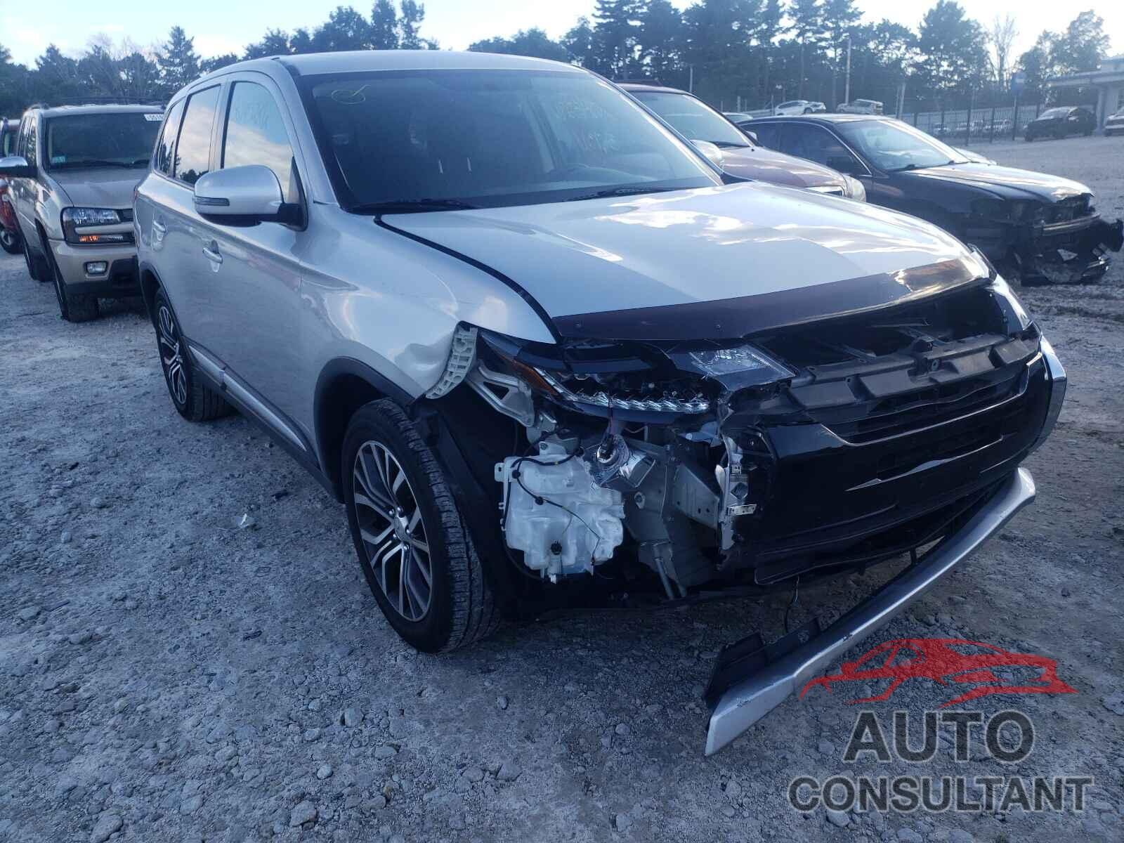 MITSUBISHI OUTLANDER 2018 - JA4AD3A39JZ058926