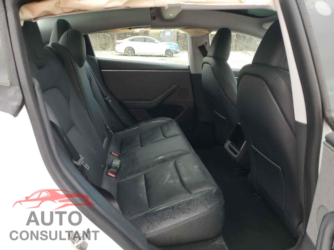 TESLA MODEL 3 2024 - 5YJ3E1EA5RF749073