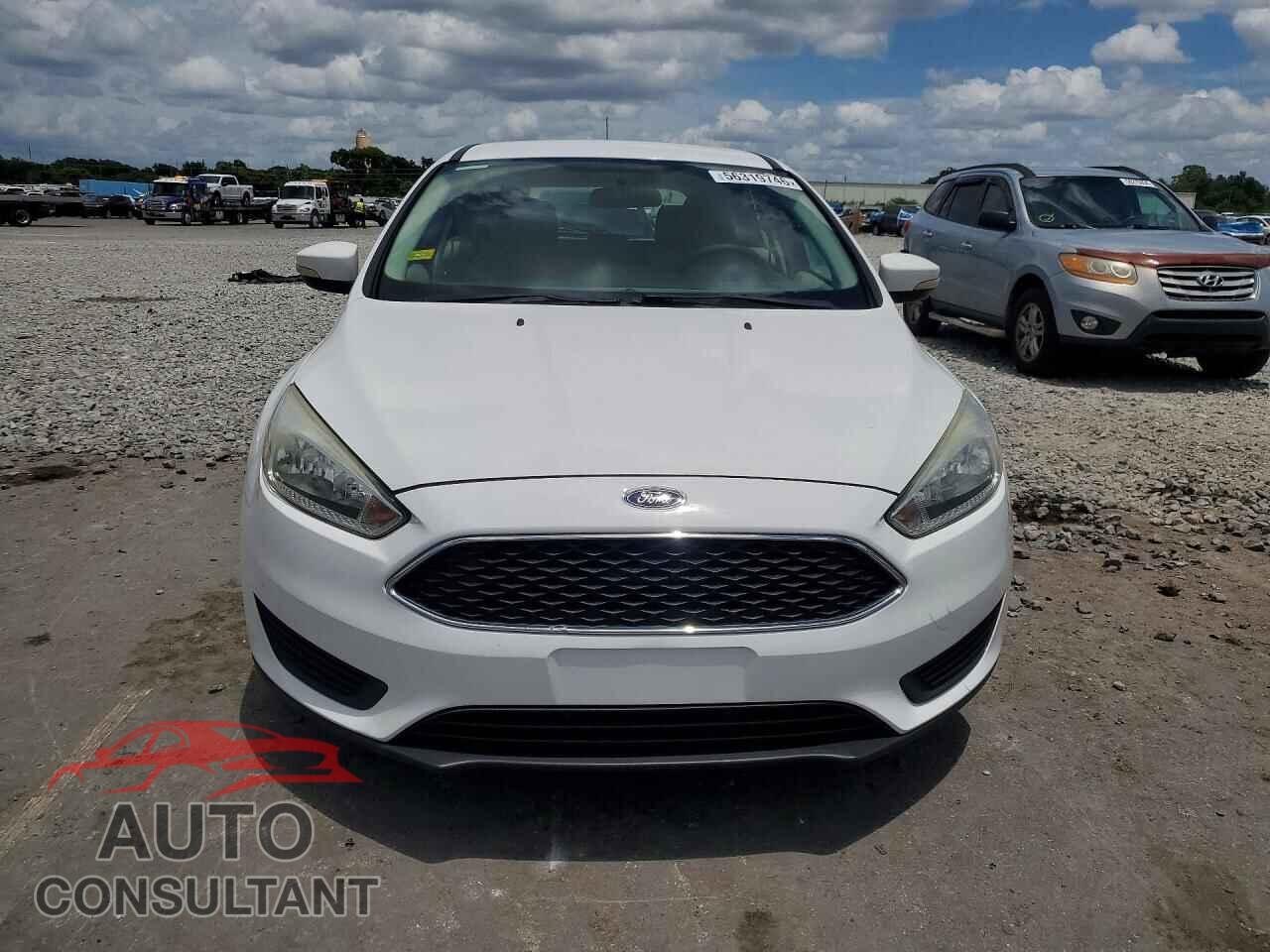 FORD FOCUS 2015 - 1FADP3K22FL336064