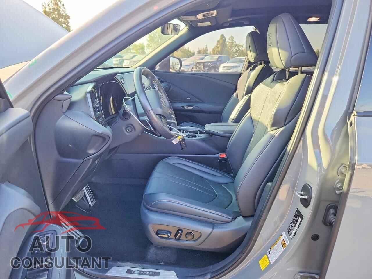 LEXUS UNKNOWN 2025 - 5TDAAAB62SS041187