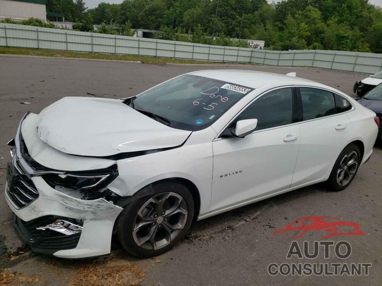 CHEVROLET MALIBU 2021 - 1G1ZD5ST0MF020776