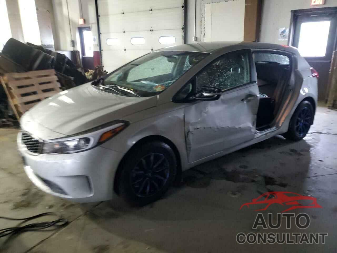 KIA FORTE 2017 - KNAFK5A89H5700889