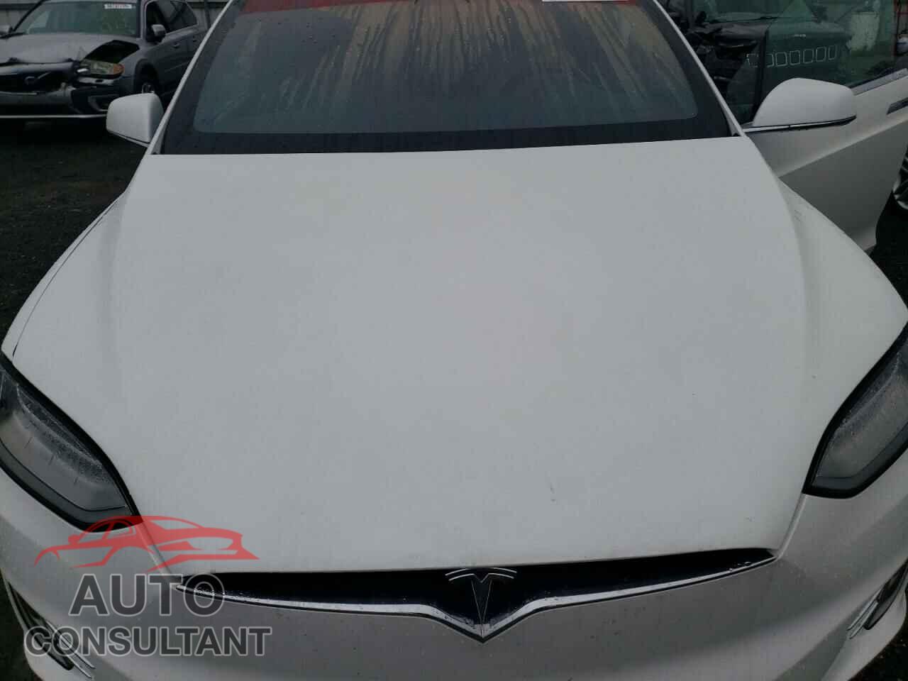 TESLA MODEL X 2017 - 5YJXCBE27HF028211