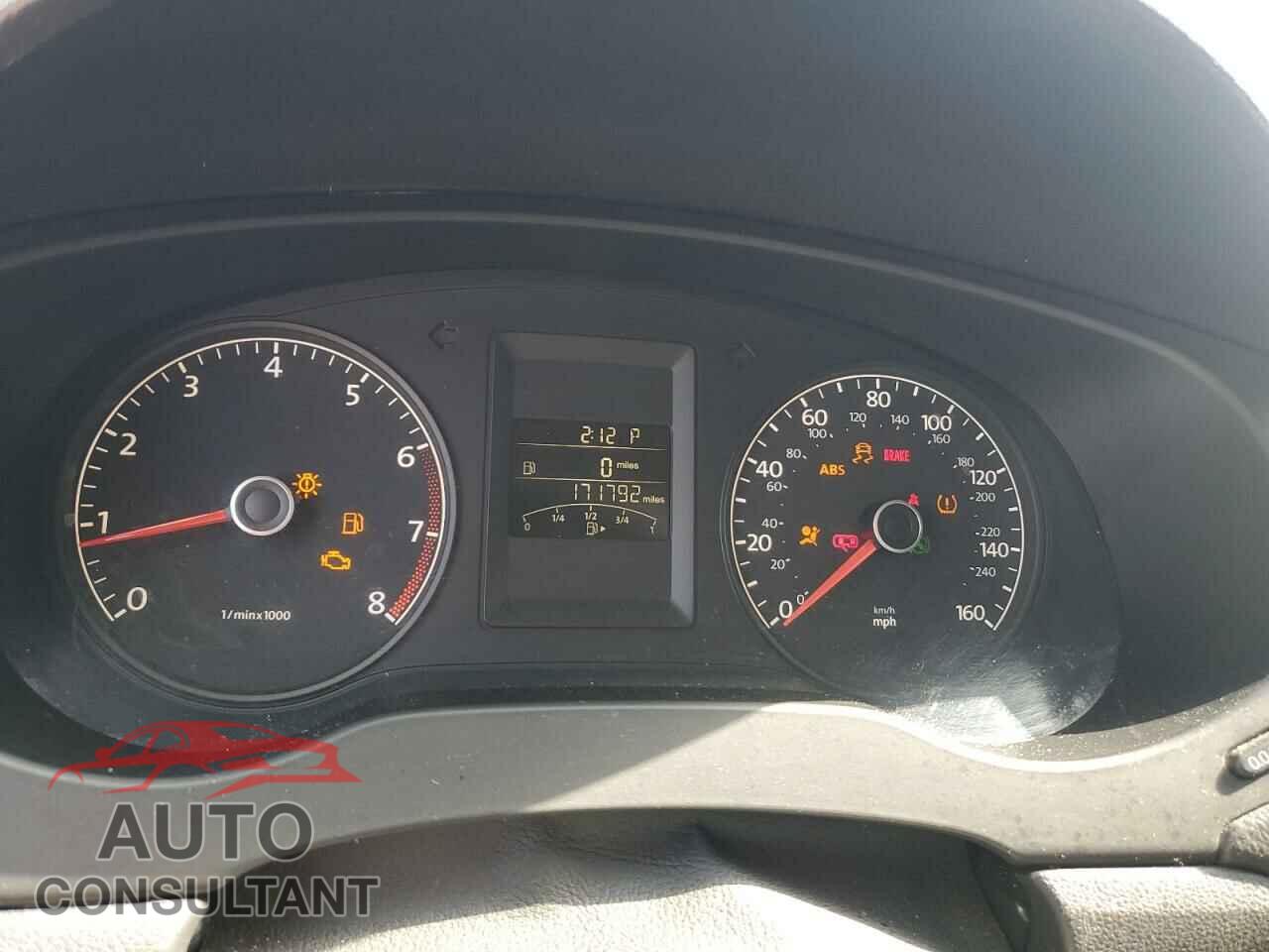 VOLKSWAGEN JETTA 2014 - 3VW2K7AJ2EM440807