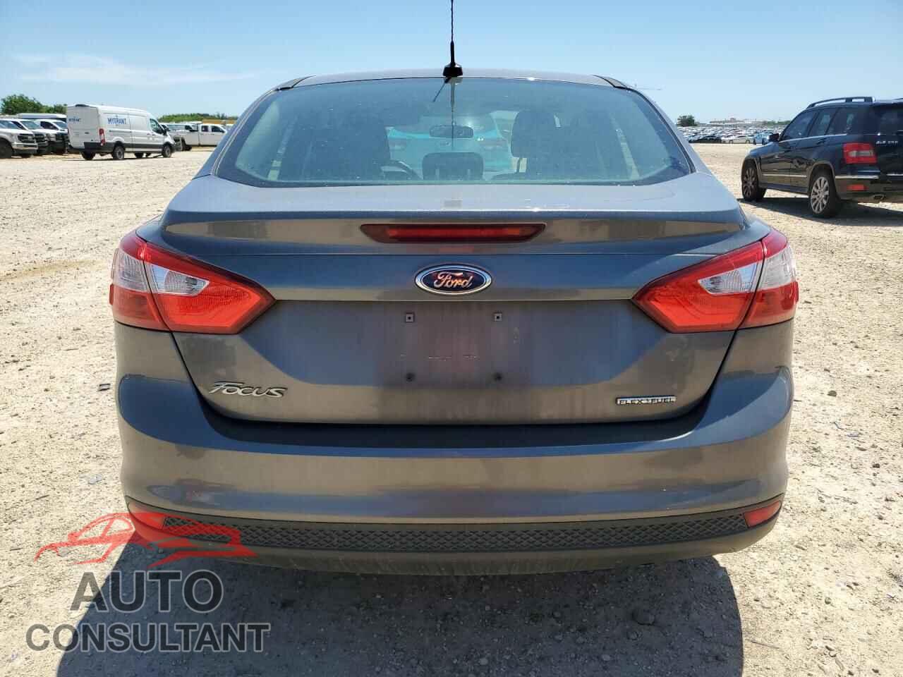FORD FOCUS 2013 - 1FADP3E29DL263722
