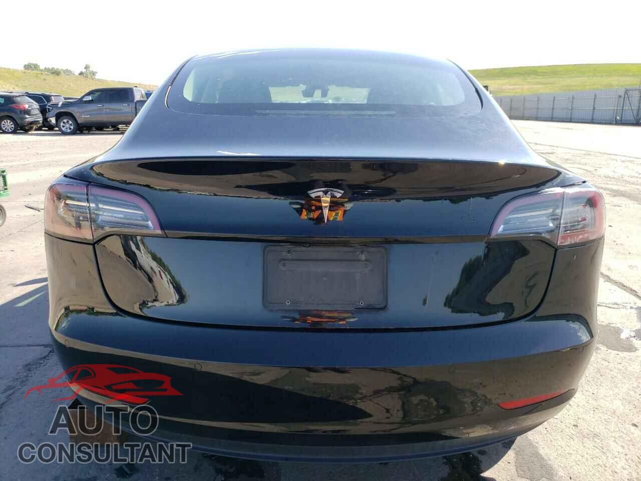 TESLA MODEL 3 2022 - 5YJ3E1EB8NF304894