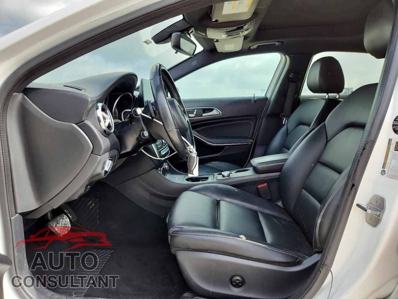 MERCEDES-BENZ GLA-CLASS 2020 - W1NTG4EB2LU040810