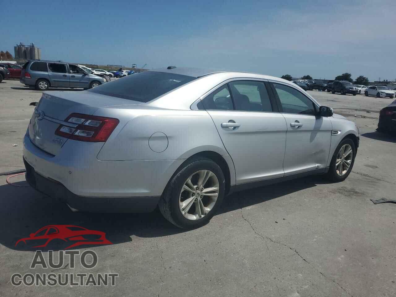 FORD TAURUS 2017 - 1FAHP2E80HG121032