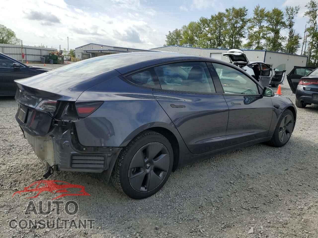 TESLA MODEL 3 2023 - 5YJ3E1EA0PF570453