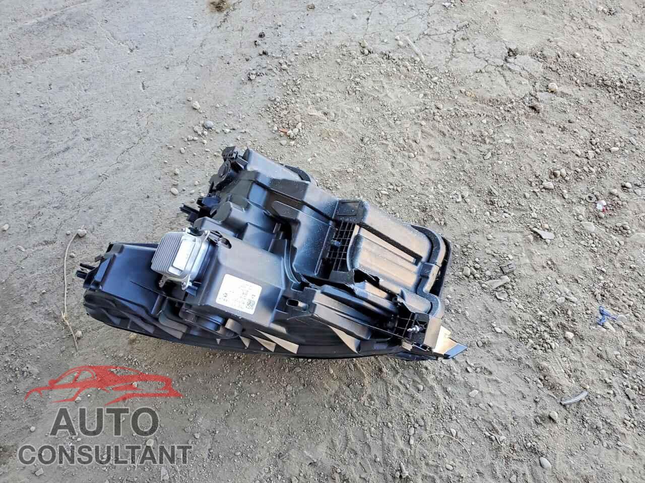 TESLA MODEL Y 2026 - 7SAYGDED6TF583409