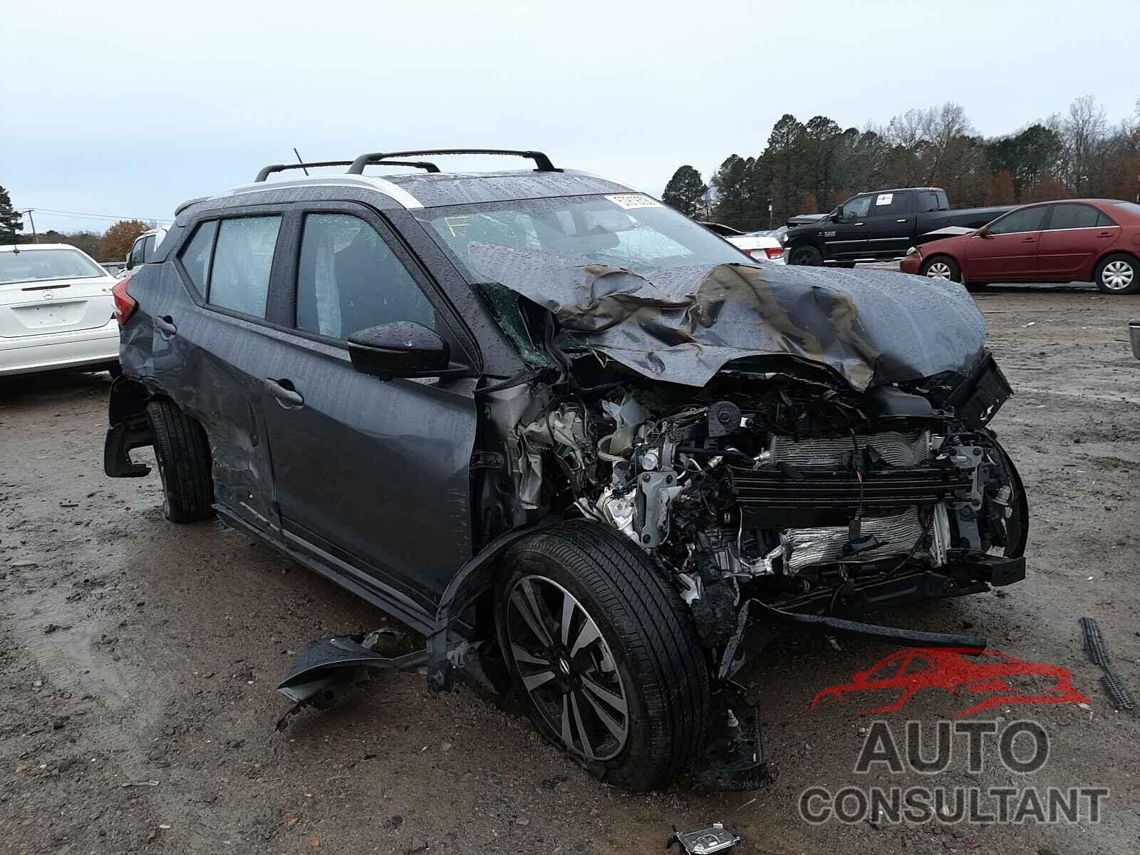 NISSAN KICKS 2019 - 3N1CP5CU1KL568366