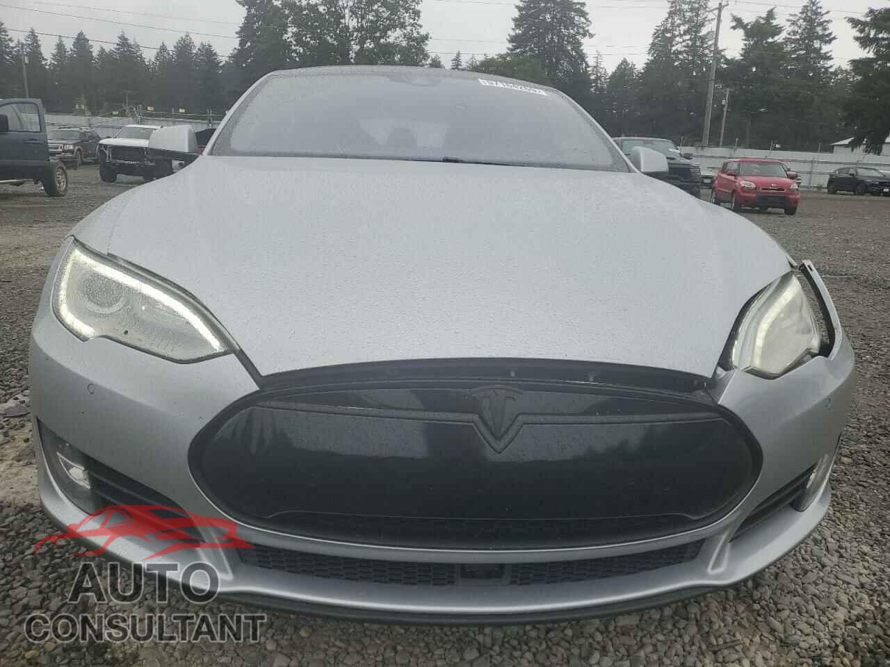 TESLA MODEL S 2016 - 5YJSA1E2XGF132748
