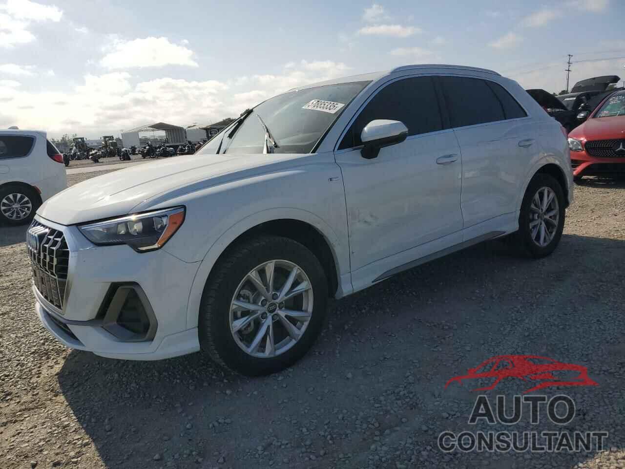 AUDI Q3 2022 - WA1DECF33N1126676