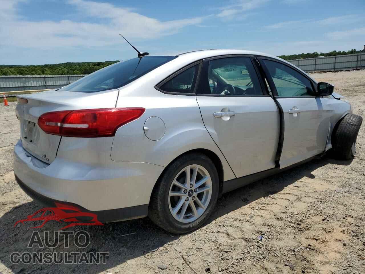 FORD FOCUS 2016 - 1FADP3F21GL345592
