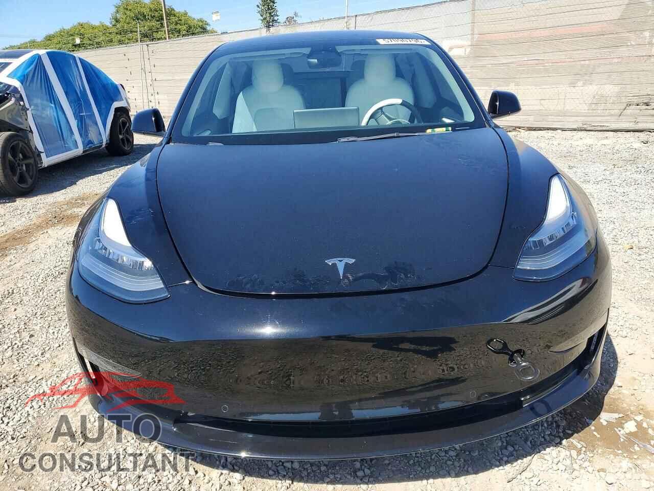 TESLA MODEL 3 2022 - 5YJ3E1EB8NF242879