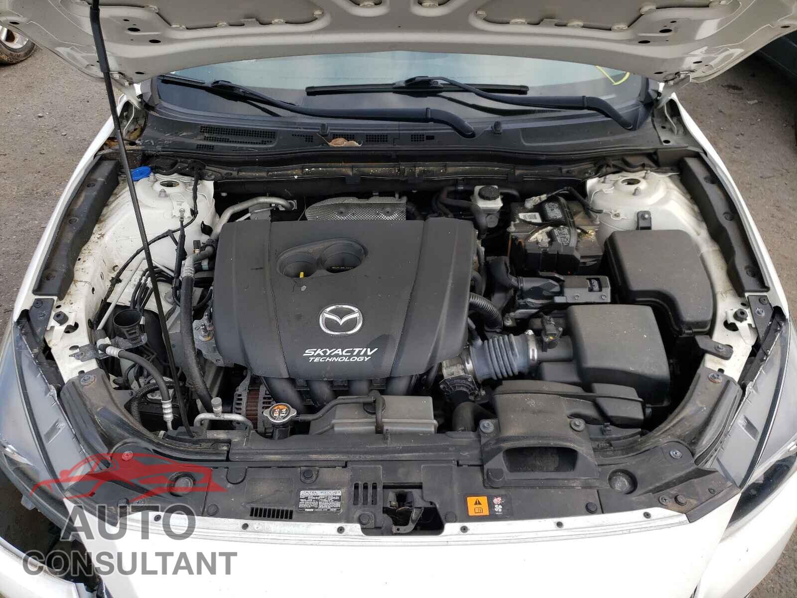 MAZDA 3 2017 - 3MZBN1U72HM128947
