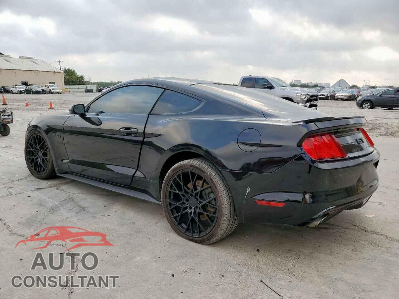 FORD MUSTANG 2017 - 1FA6P8CF5H5229122
