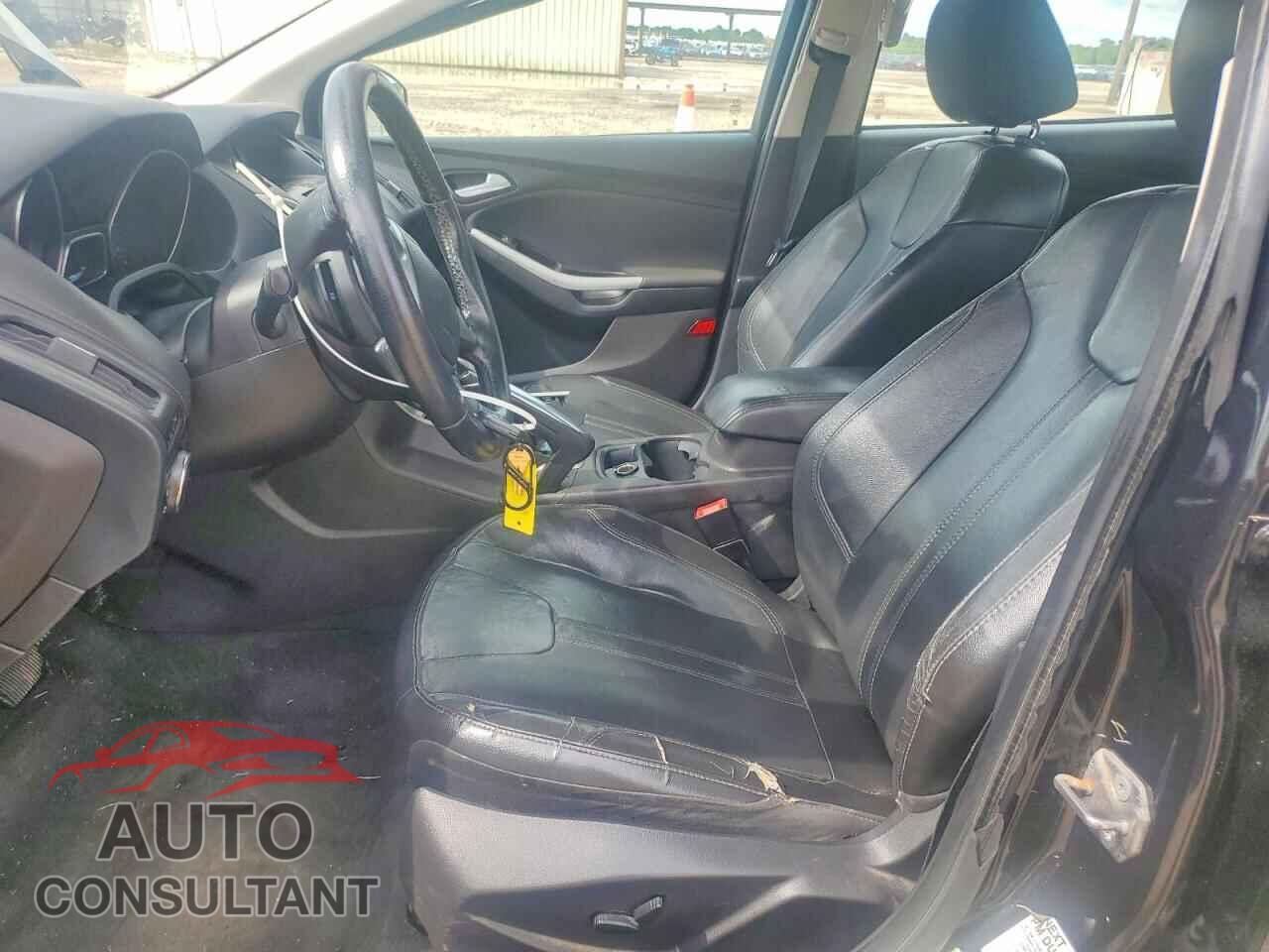 FORD FOCUS 2013 - 1FADP3F28DL308552